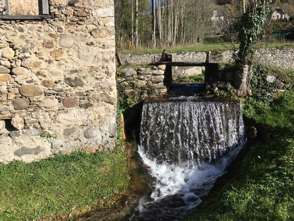 Canal du Moulin à Ilhet